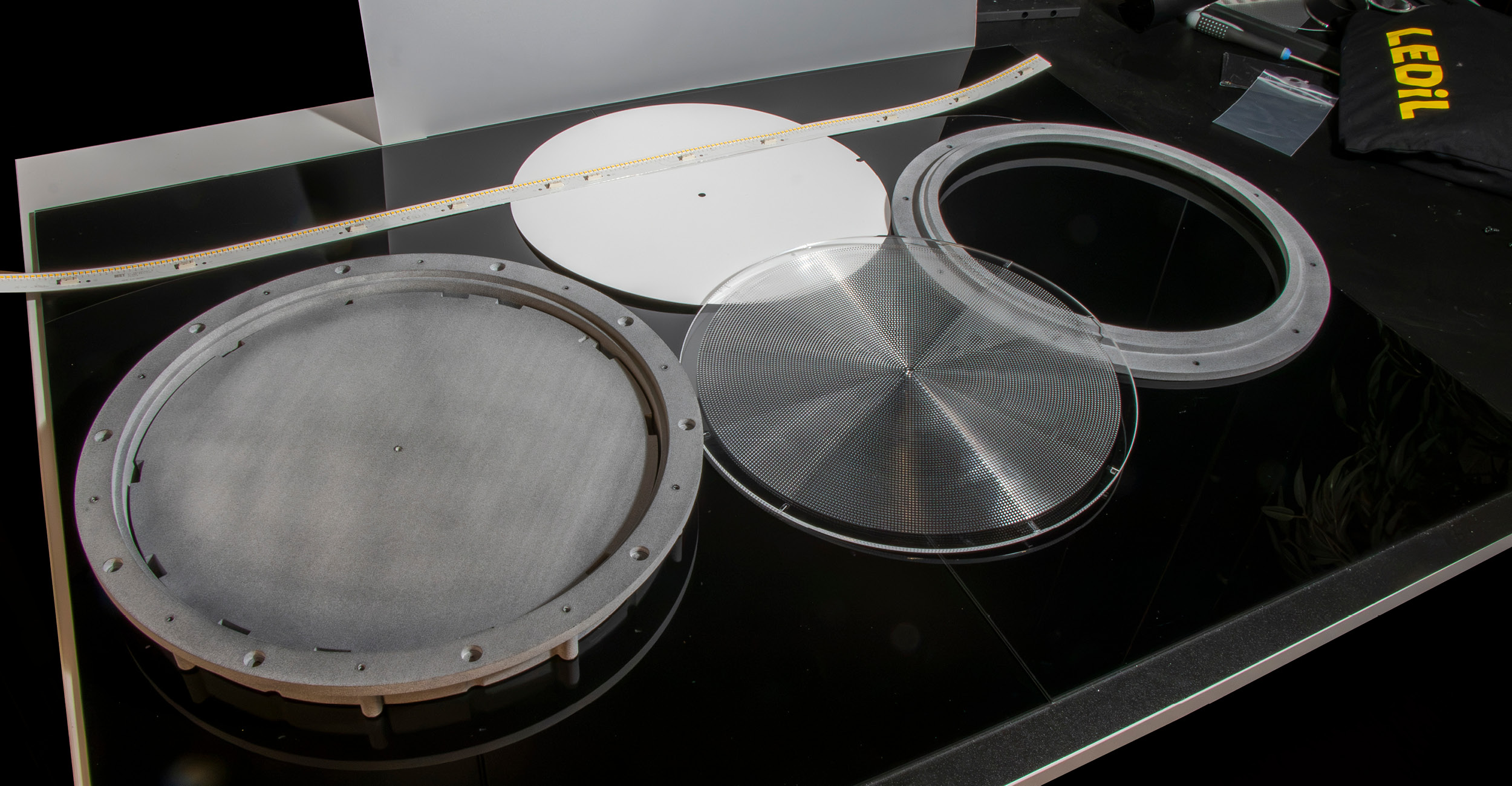 LEDiL_ELISABETH_how_to_create_a_luminaire_01